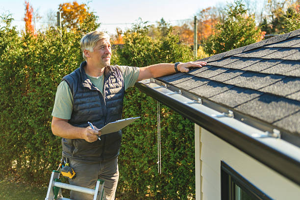 Professional Roof Inspection technician working in South Rockwood, MI
